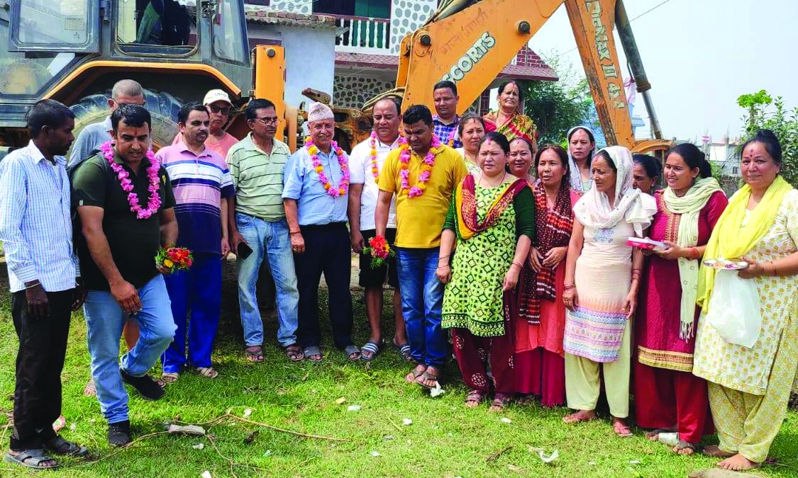 वडाअध्यक्ष बर्माद्वारा एकै पटक ७ वटा सडकको शिलान्यास