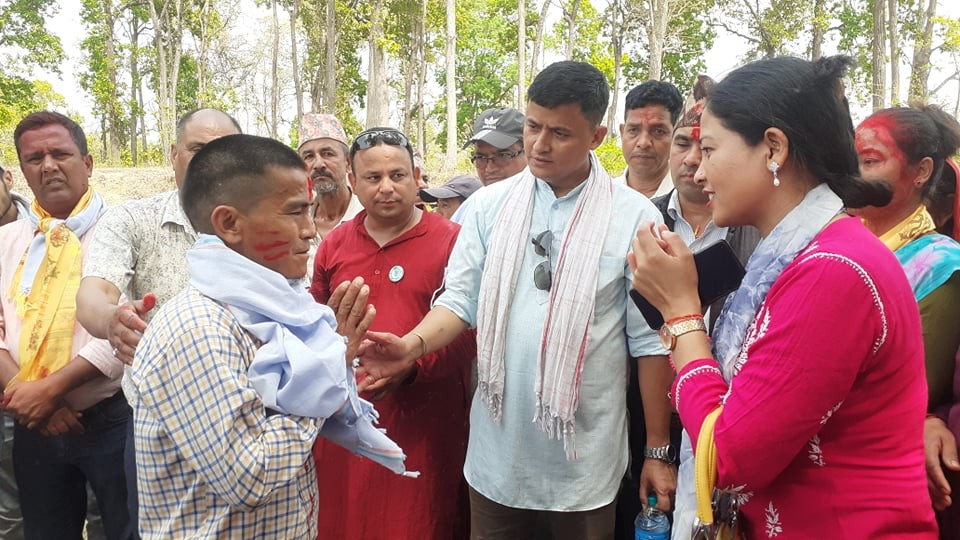 राप्तीसोनारीमा काँग्रेसप्रति बढ्दै जनलहर, पाँच दर्जनबढी काँग्रेसमा प्रवेश
