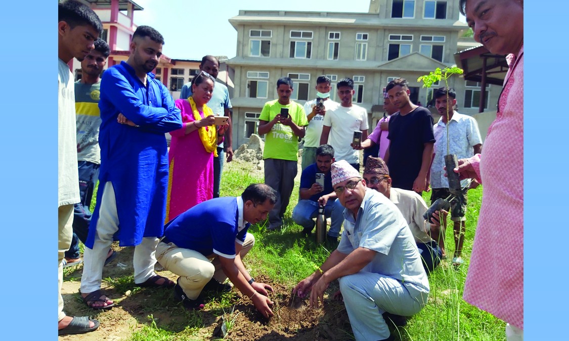 आर्ट अफ लिभिङद्वारा बाल सुधार गृहमा वृक्षारोपण