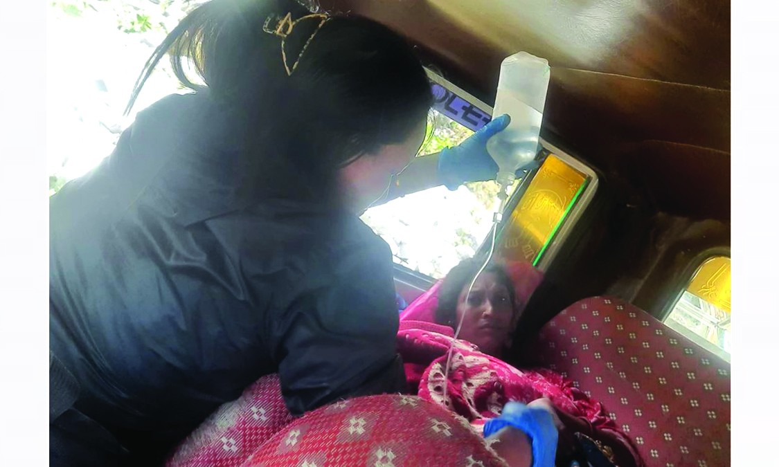 दुर्गमको दुर्दान्त : बाटोमै मृत बच्चा जन्माइन् नर्मताले