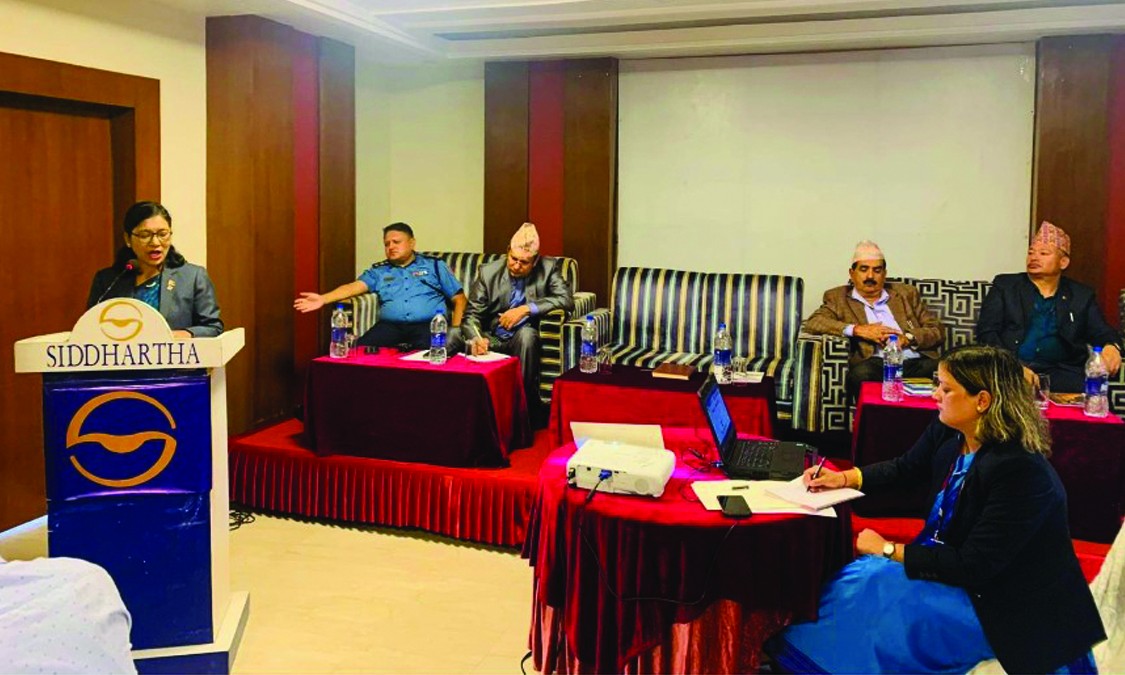 निर्वाचनमा पत्रकारको भूमिका महत्वपुर्ण : आयुक्त तुलाधार