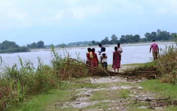 गेरुवा नदिमा बेपत्ता अपडेट : ३ जना मध्ये एक बालकको शव भेटियो