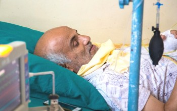 अनसन तोडेका डाक्टर केसी आइसियुमा भर्ना