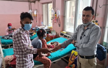 नेपालगन्ज ग्यालरीको पहलमा बालिकालाई सहयोग