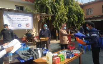 सरसफाई कर्मचारीलाई व्यक्तिगत सुरक्षा सामग्री