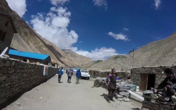 हिल्साबाट चिनियाँ सामान आउन थाल्यो