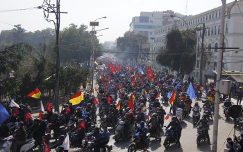 राजसंस्था र हिन्दु राष्ट्रको माग गर्दै र्‍याली