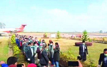 प्रचण्ड–नेपाल भगौडा हुन् : प्रधानमन्त्री ओली