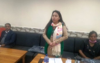 नेपालगन्जका डेढ लाख जनतालाई हात्तीपाईले रोग विरुद्धको औषधी खुवाइदै