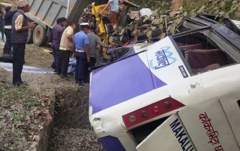 कोहलपुर दुर्घटनाः ५ जनाको मृत्यु, ७ जनाको अवस्था चिन्ताजनक