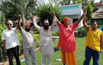 नेपालगन्जमा बुधवार धर्मगुरुहरुद्वारा विशेष पूजा र प्रार्थना गरिदैं