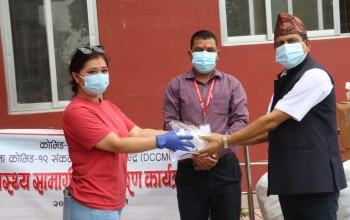 ५ लाख ८५ हजारको स्वास्थ्य सामाग्री डिसिसिएमसी बाँकेलाई हस्तान्तण