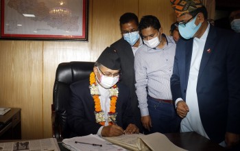 महामारी परास्त गर्न सबैको सहयोग र योगदानको खाँचोः गृहमन्त्री खाँण