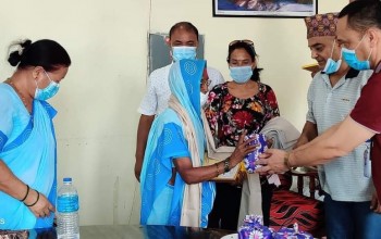 नेपालगन्जमा ६० वर्ष पुगेका स्वयमसेविकाको विदाई