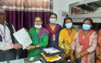 गुलरियाका बाल शिक्षकले बुझाए ज्ञापन पत्र