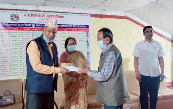 कोभिडबाट ज्यान गुमाउनेका परिवारलाई एक लाख प्रदान