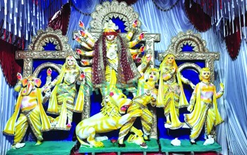 नवरात्रको तेस्रो दिन : चन्द्रघण्टा देवीको पूजाआराधना गरिंदै