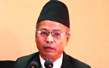 लाठी प्रहारबाट घाइते बार अध्यक्ष श्रेष्ठ पनि अस्पताल भर्ना