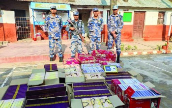 एपिएफद्वारा लाखौं मूल्यको अबैध लत्ताकपडा बरामद