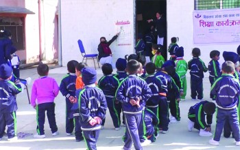 कोहलपुरको बागेश्वरी एकेडमी स्कुलमा बिद्यार्थीको मुटु र आँखा चेक जाँच शिबिर