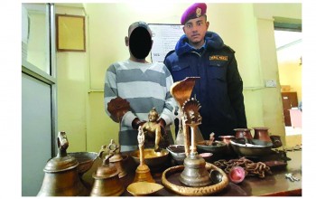 नेपालगन्जको रामजानकी मन्दिरबाट मुर्तीसहित विभिन्न सामान चोर्ने असरफ पक्राउ