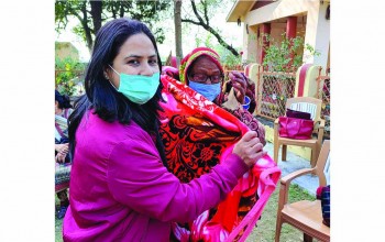 मेल्भिनको जन्मोत्सवमा जेष्ठ नागरिकलाई कम्बल वितरण