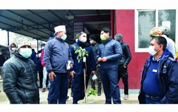 स्वास्थ्य मापदण्ड पालना गराउन प्रशासनद्वारा अनुगमन शुरु