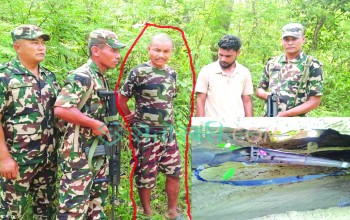 बन्दुकसहित सैनिक पोशाकमै समातिएका शिकारी ‘सेटिङ’मा भगाइयो