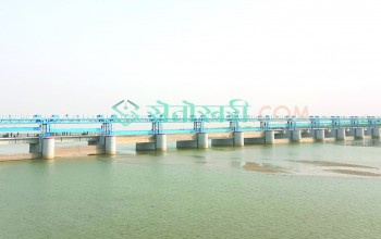 वर्षेनी बाँके डुब्नुको कारण लक्ष्मणपुर बाँध र कलकलवा तटबन्ध