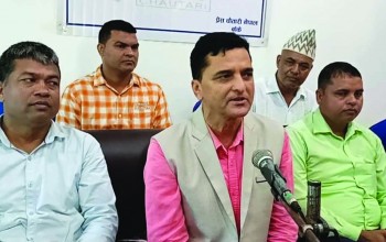 एमाले नेता योगेशको टिप्पणी : ‘हाम्रो पद जाने, सभामुख पदमा बसिरहने, यो लज्जास्पद कुरा हो’