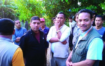 बाढि प्रभावित क्षेत्रमा मन्त्री अथक, दीर्घकालिन रुपमा डुबानको समाधान खोज्ने प्रतिवद्धता