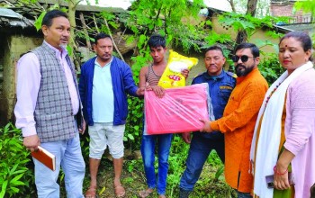 बैजनाथका वर्षा पीडितलाई अत्यावश्यक सामाग्री प्रदान