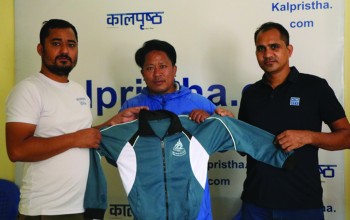 जुडो खेलाडीलाई कालपृष्ठको सहयोग