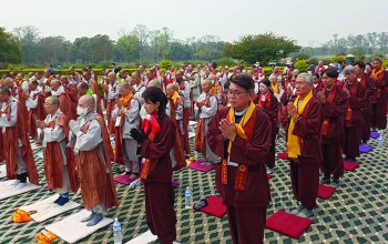दक्षिण कोरियाका २ सय बौद्ध भिक्षु लुम्बिनीमा