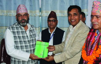 नरैनापुरको शिक्षा र स्वास्थ्यमा बजेट थप गर्ने वित्त आयोगका अध्यक्ष प्रतिबद्धता