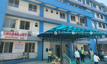 बाँकेमा एचआइभी संक्रमितको अवस्था : भेरी अस्पतालबाट ५८८ जनाले लिइरहेका छन् नियमित औषधि