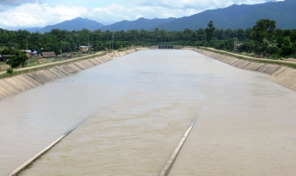 अविरल वर्षाले नहरमा क्षति