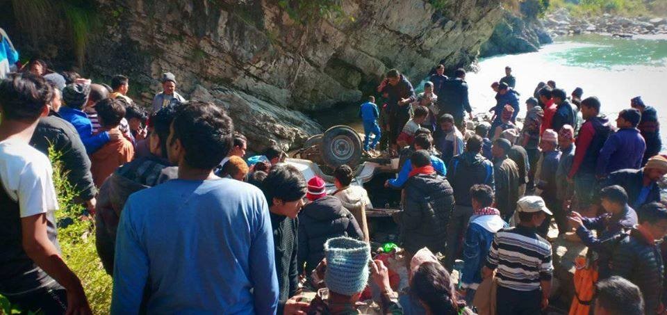 बागलुङ्ग जिप दुर्घटनाः १४ जनाको मृत्यु, ३ गम्भीर घाइते