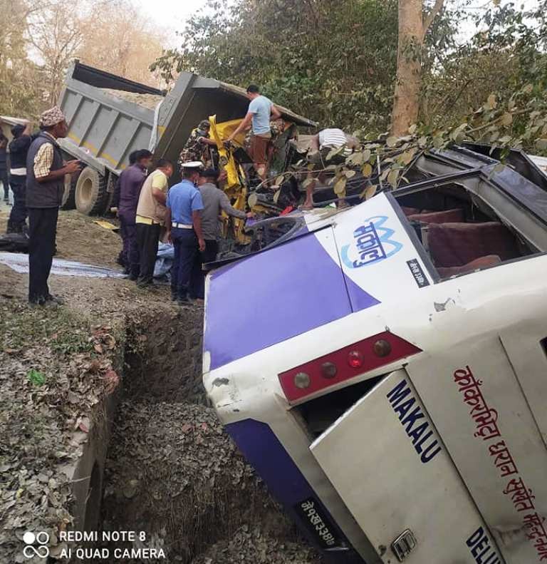 कोहलपुर दुर्घटनाः ५ जनाको मृत्यु, ७ जनाको अवस्था चिन्ताजनक