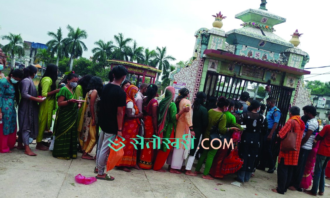 आज साउनको पहिलो सोमबार, शिवालयमा भक्तजनको भीड