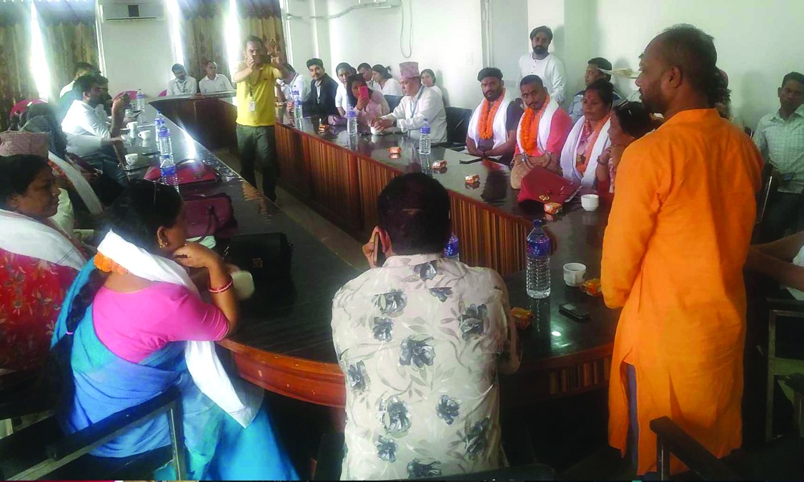 राजनीति गर्ने छुट दिइनेछैन : नगरप्रमुख विष्ट