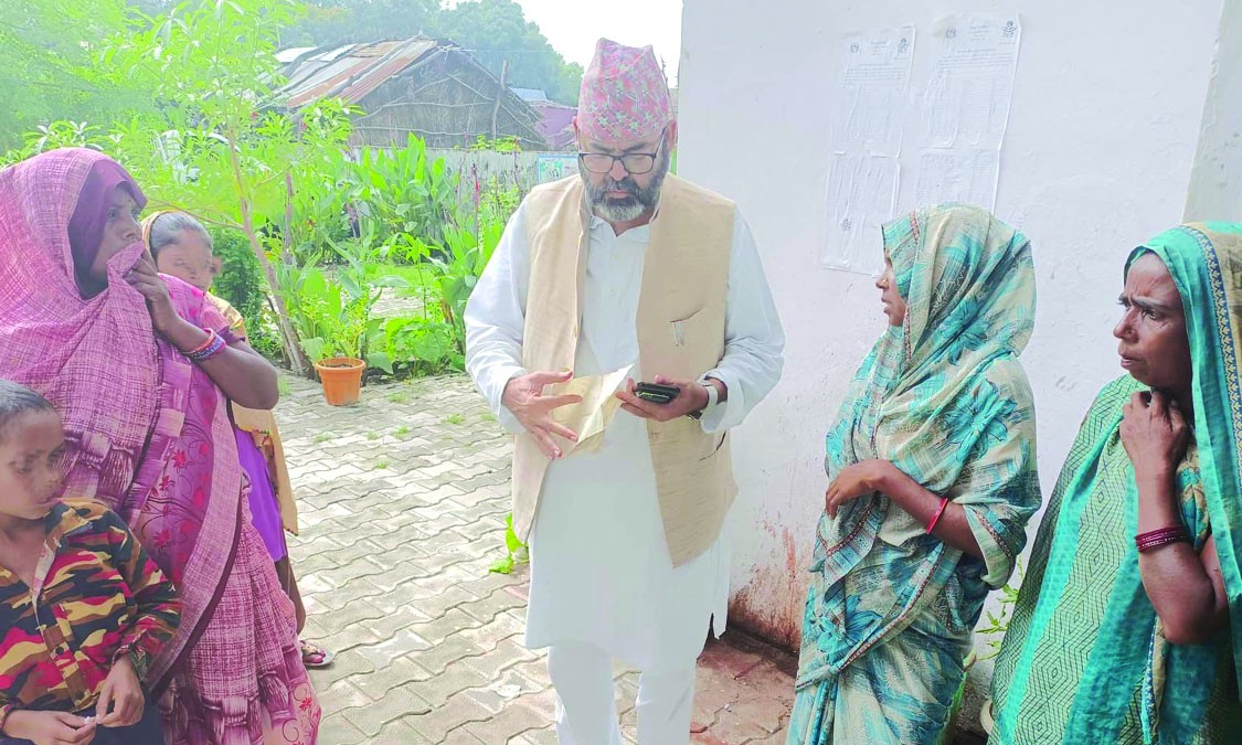 सुख्खाग्रस्त नरैनापुरमा भोकमरी सुरु, गाउँपालिकामा राहत माग्नेको भीड