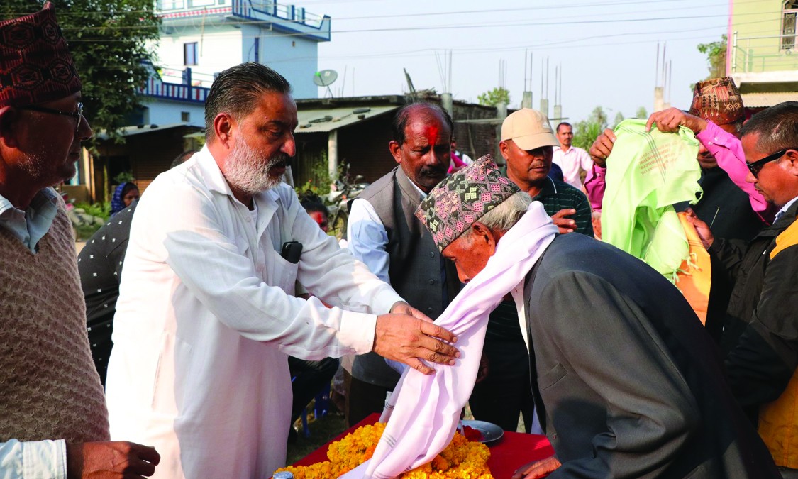 ‘एमालेले खजुराका जनतालाई झुक्काउने काम मात्र गर्‍यो : राठौर