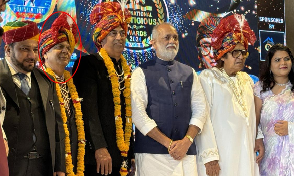 विश्व कीर्तिमान धारक डाक्टर उपाध्यायलाई भारतको इन्दोरमा अवार्ड